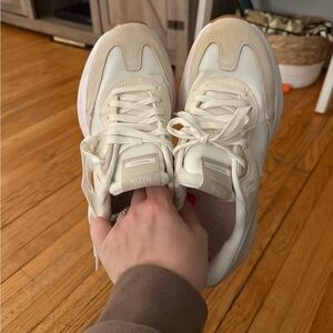 Kizik Women's Cream Athletic Shoes